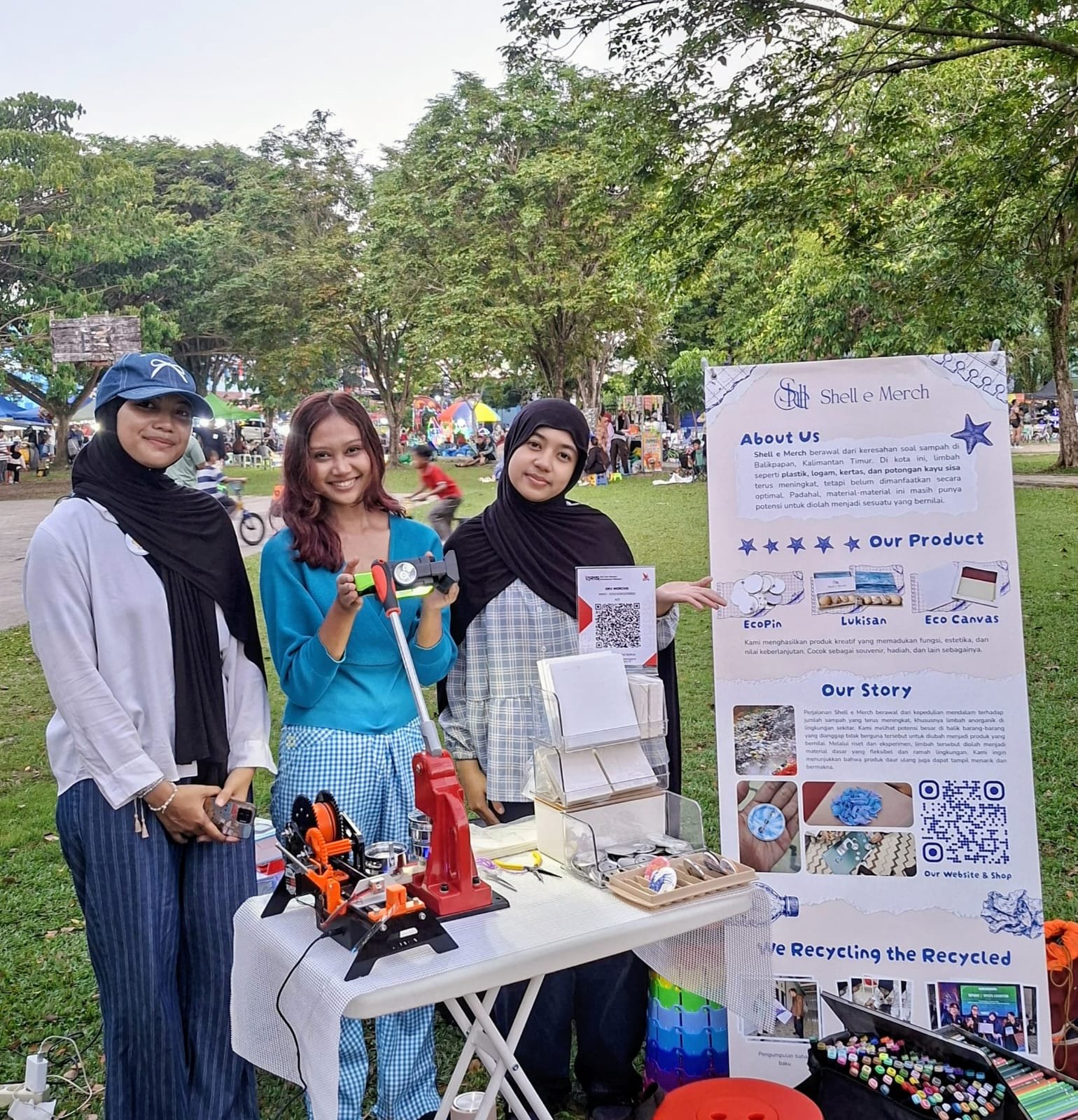 Terjun Langsung ke Ruang Publik, Shell E Merch Edukasi Warga dan Bangun Branding di Taman Merdeka Balikpapan